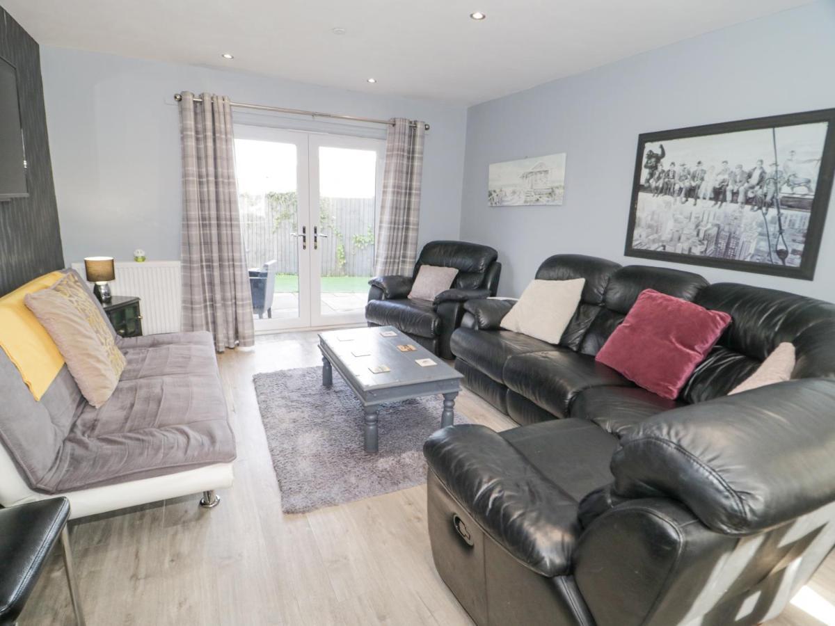 Hunters Cottage Benllech Exteriör bild