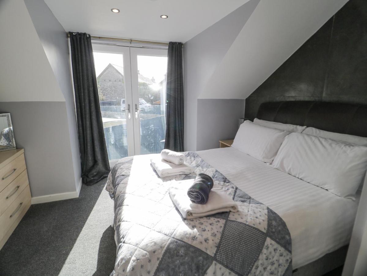 Hunters Cottage Benllech Exteriör bild